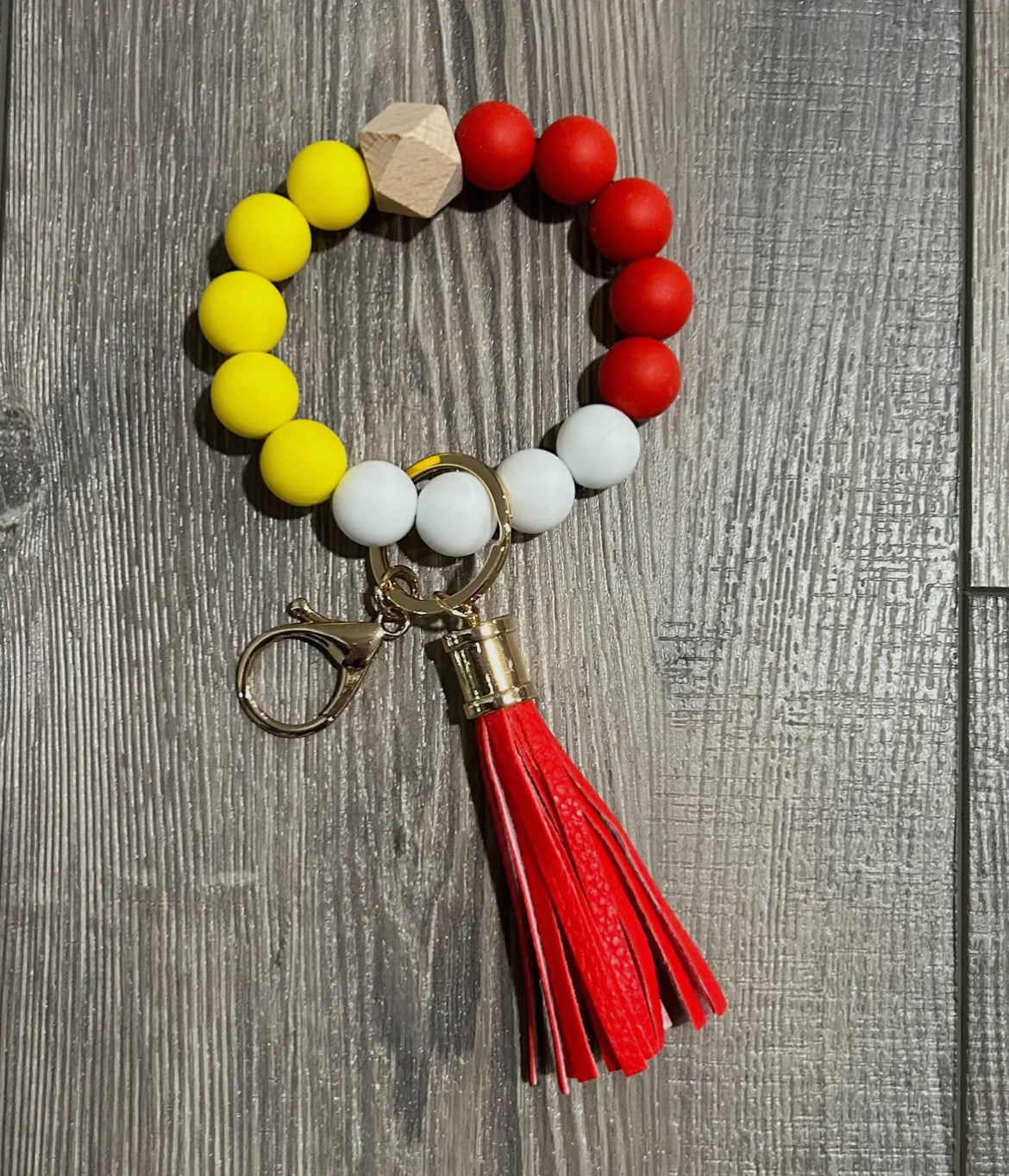 BEAD WRISTLET