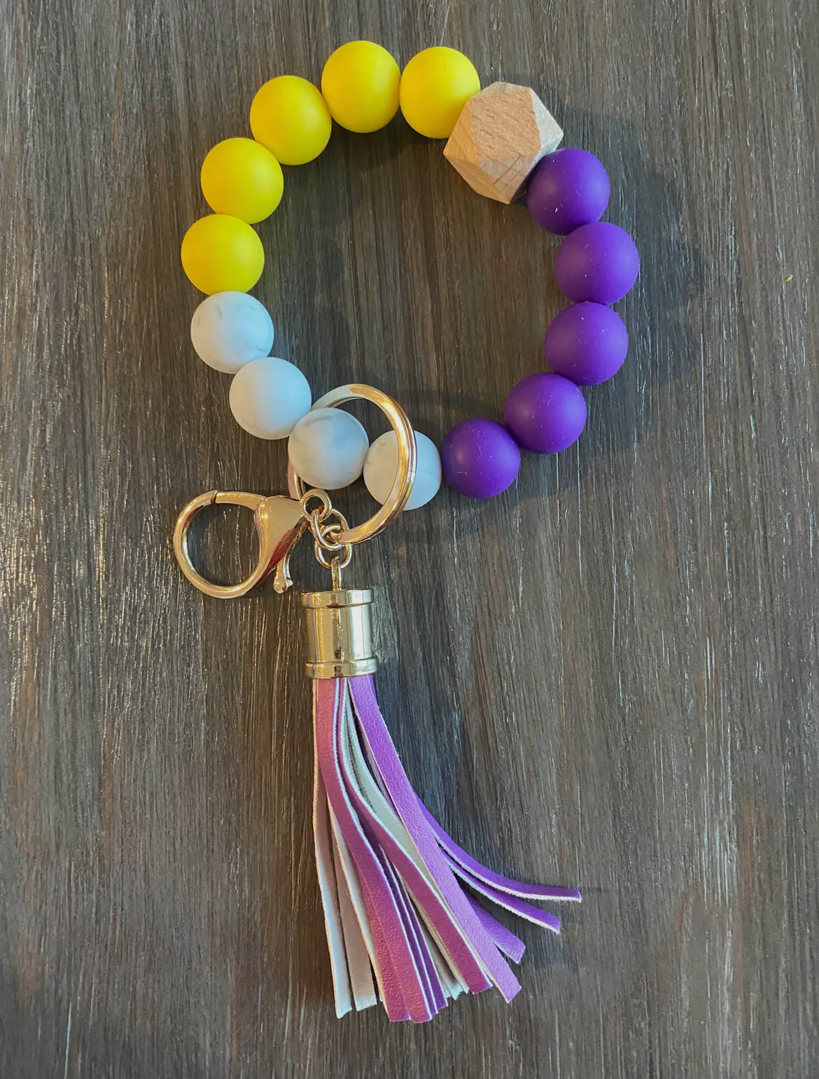 BEAD WRISTLET